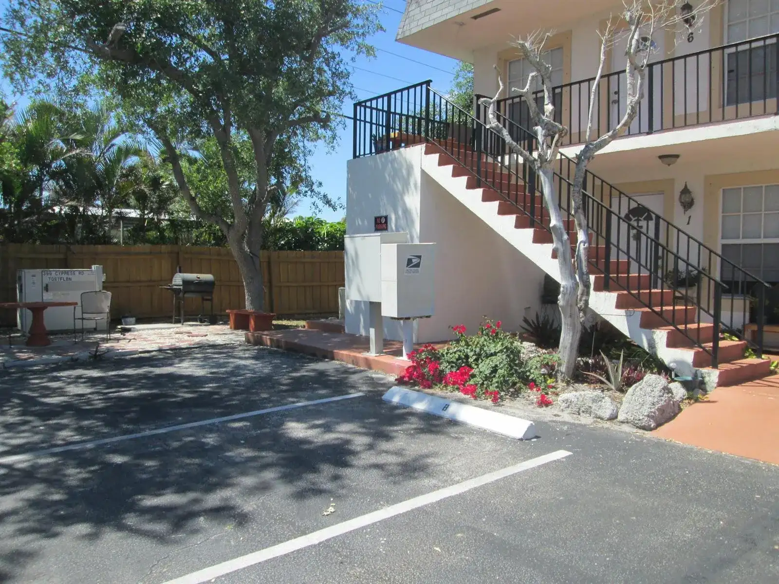 405 N Cypress Drive # 8, Jupiter FL 33469 photo 4
