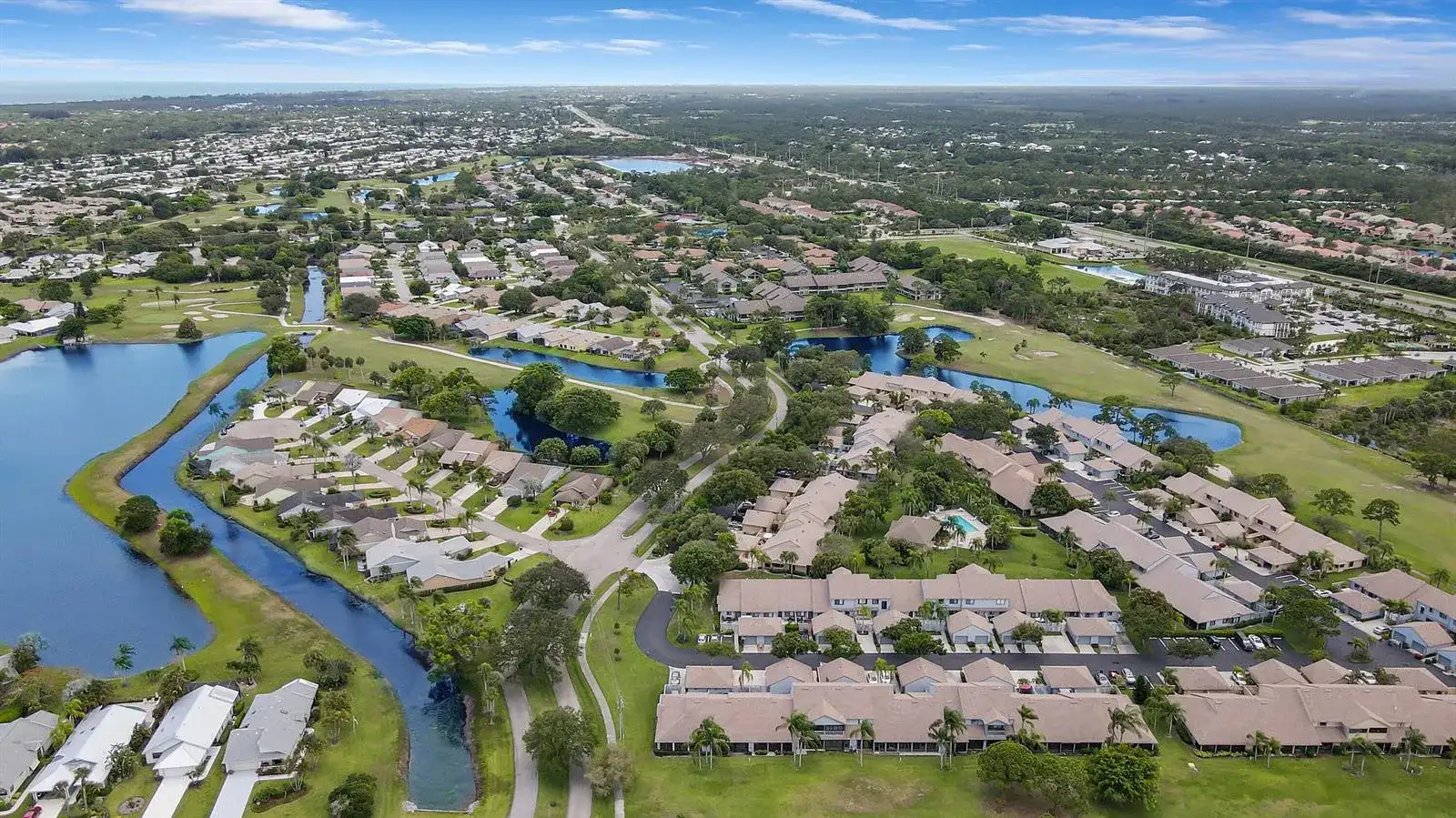 6179 SE Georgetown Place, Hobe Sound FL 33455 photo 2