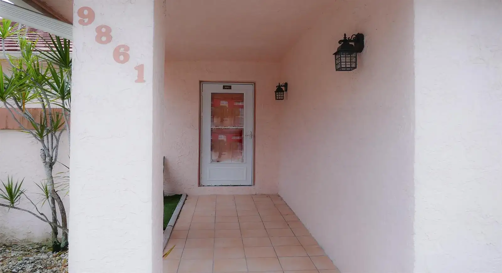 9861 Three Lakes Circle, Boca Raton FL 33428 photo 2