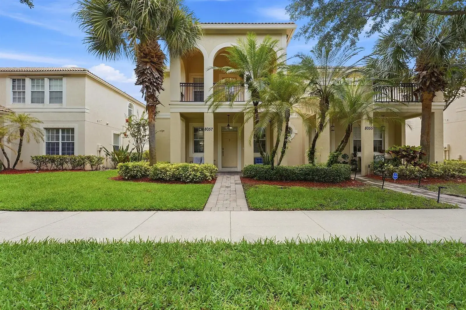 8057 Murano Circle, Palm Beach Gardens FL 33418 photo 2