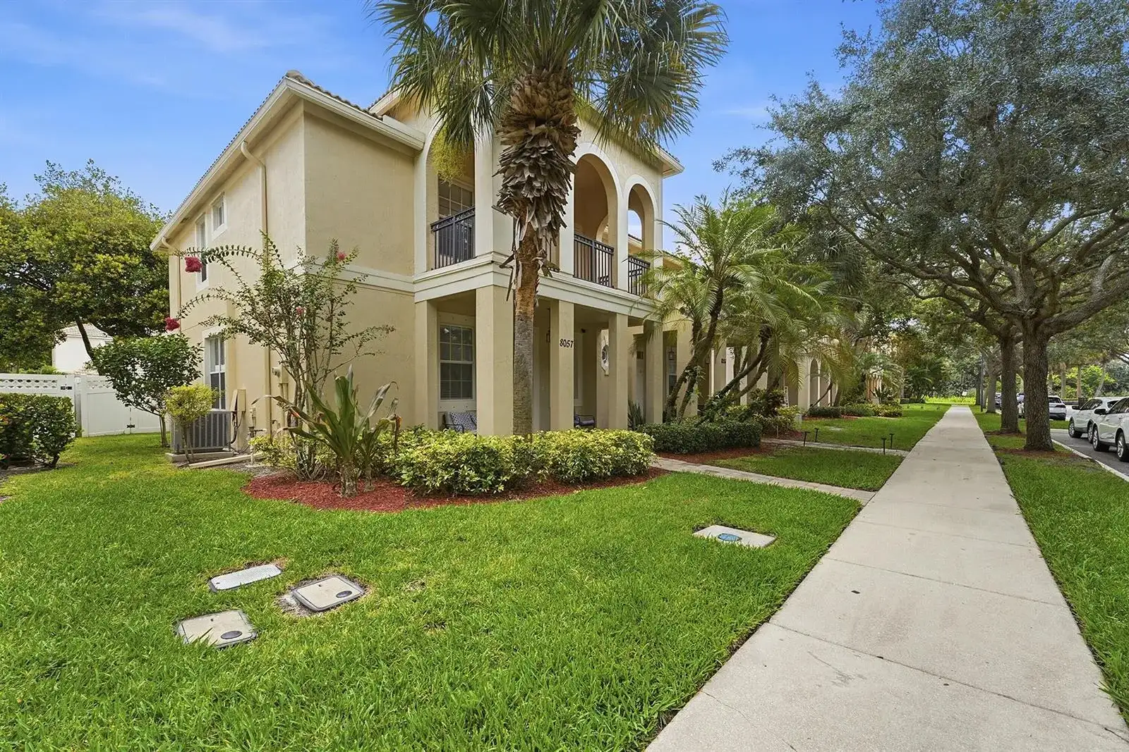 8057 Murano Circle, Palm Beach Gardens FL 33418 photo 3