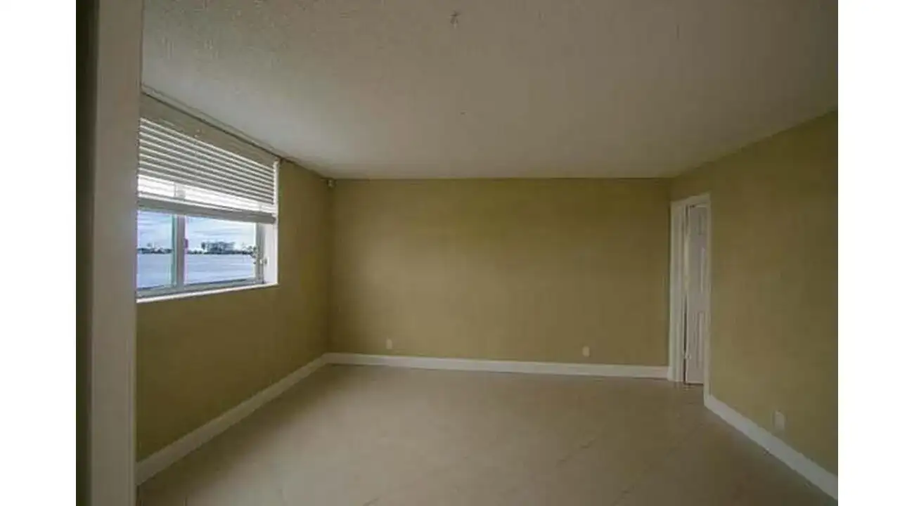 480 Executive Center Drive # 2g, West Palm Beach FL 33401 photo 4