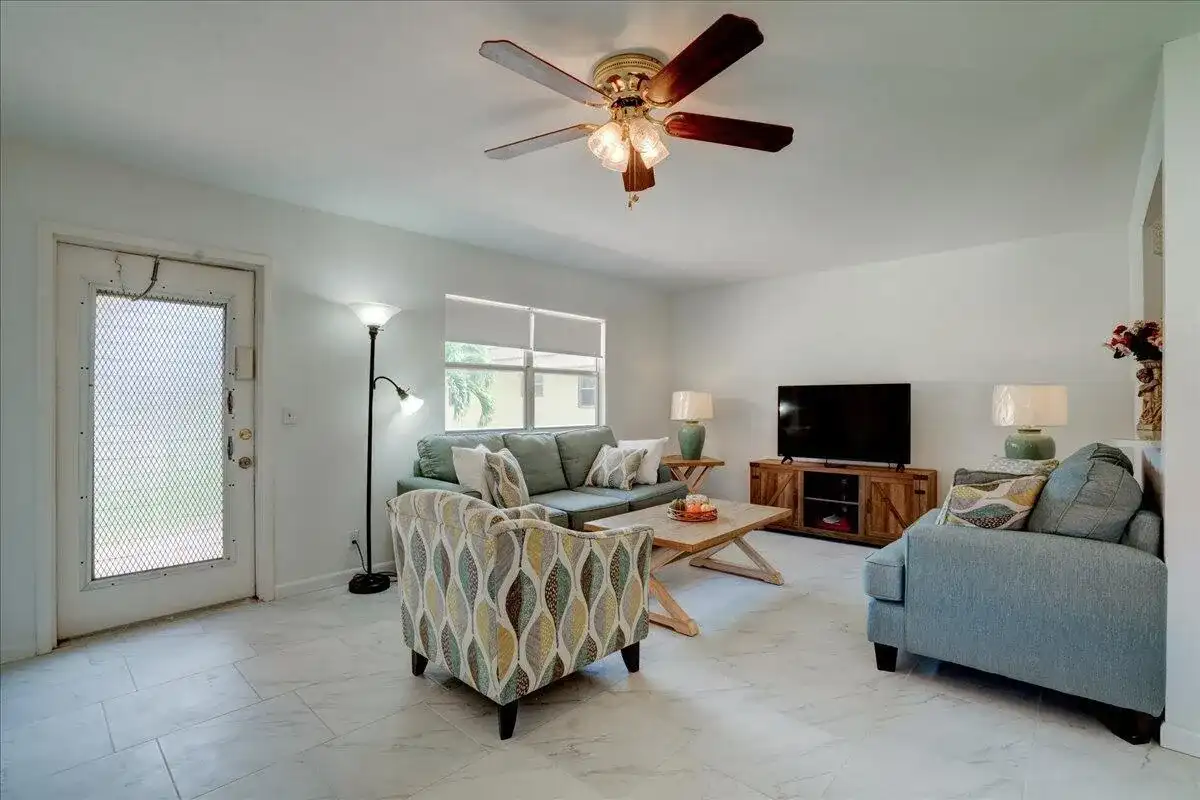 222 Saxony E # 222, Delray Beach FL 33446