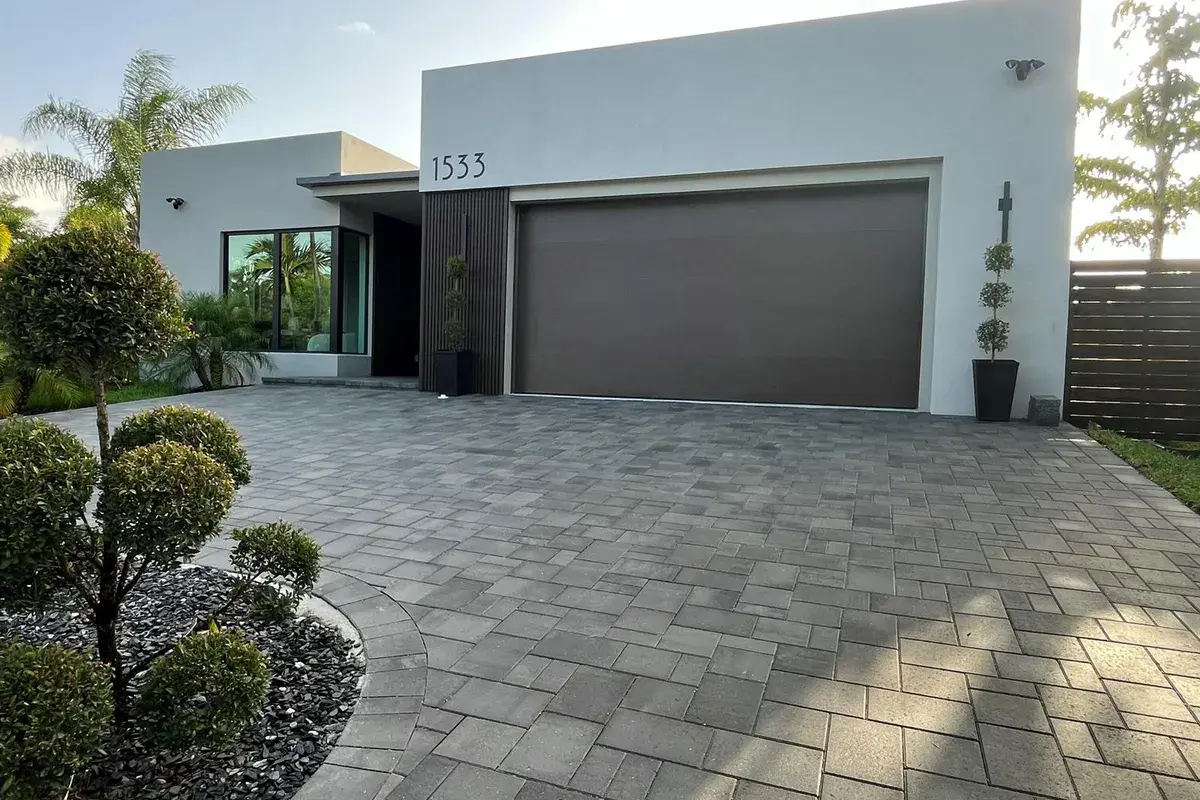 1533 NE 16th Avenue, Fort Lauderdale FL 33304
