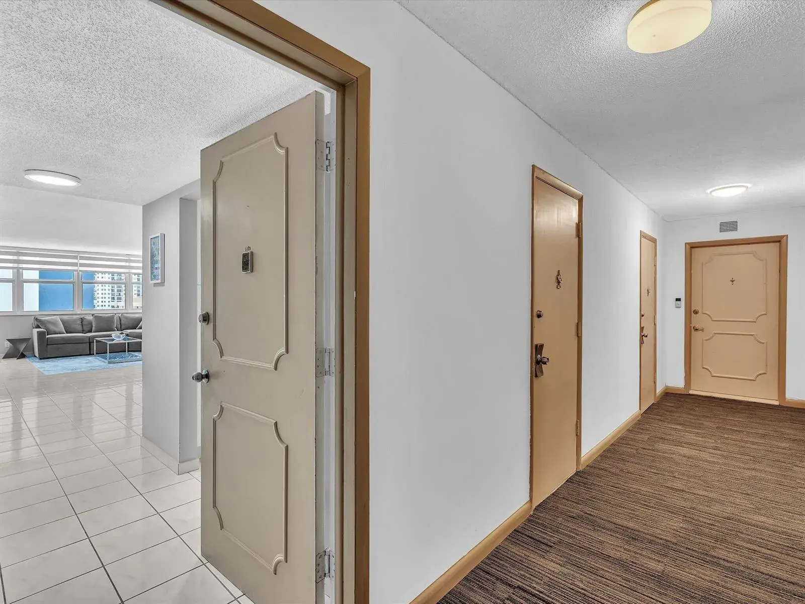 1410 S Ocean Drive # 1103, Hollywood FL 33019