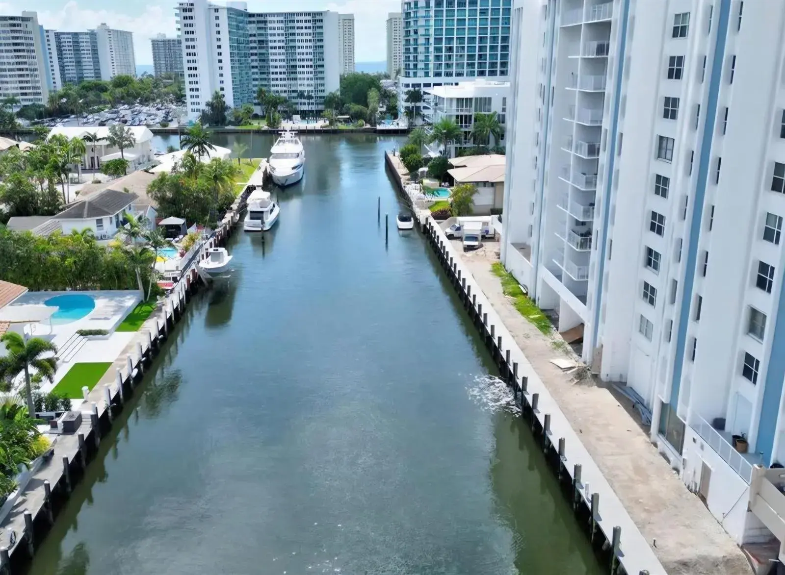 2881 NE 33rd Court # 9a, Fort Lauderdale FL 33306