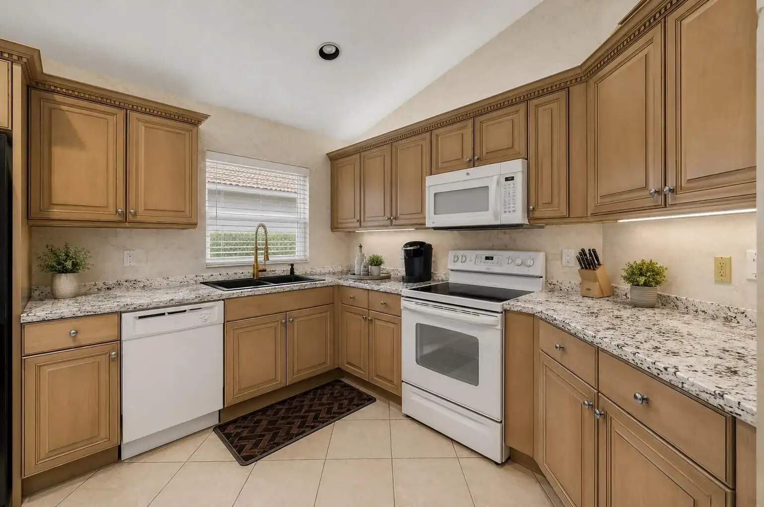 9576 Taormina Street, Lake Worth FL 33467 photo 4