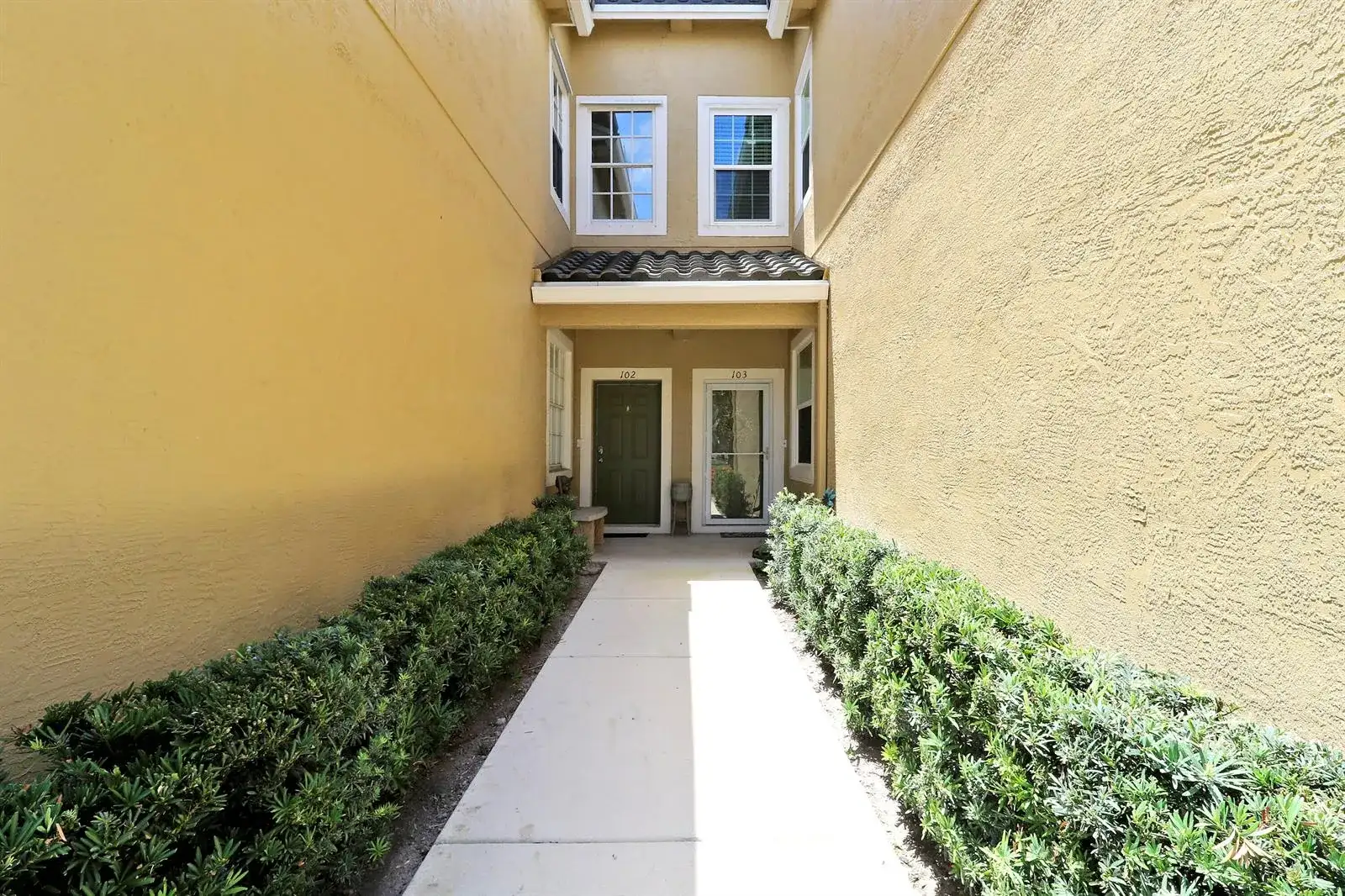 1560 SE Sheffield Terrace N # 103, Stuart FL 34994 photo 3