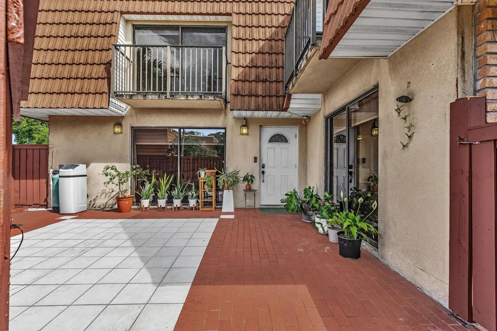 2961 SW 11th Place N, Deerfield Beach FL 33442