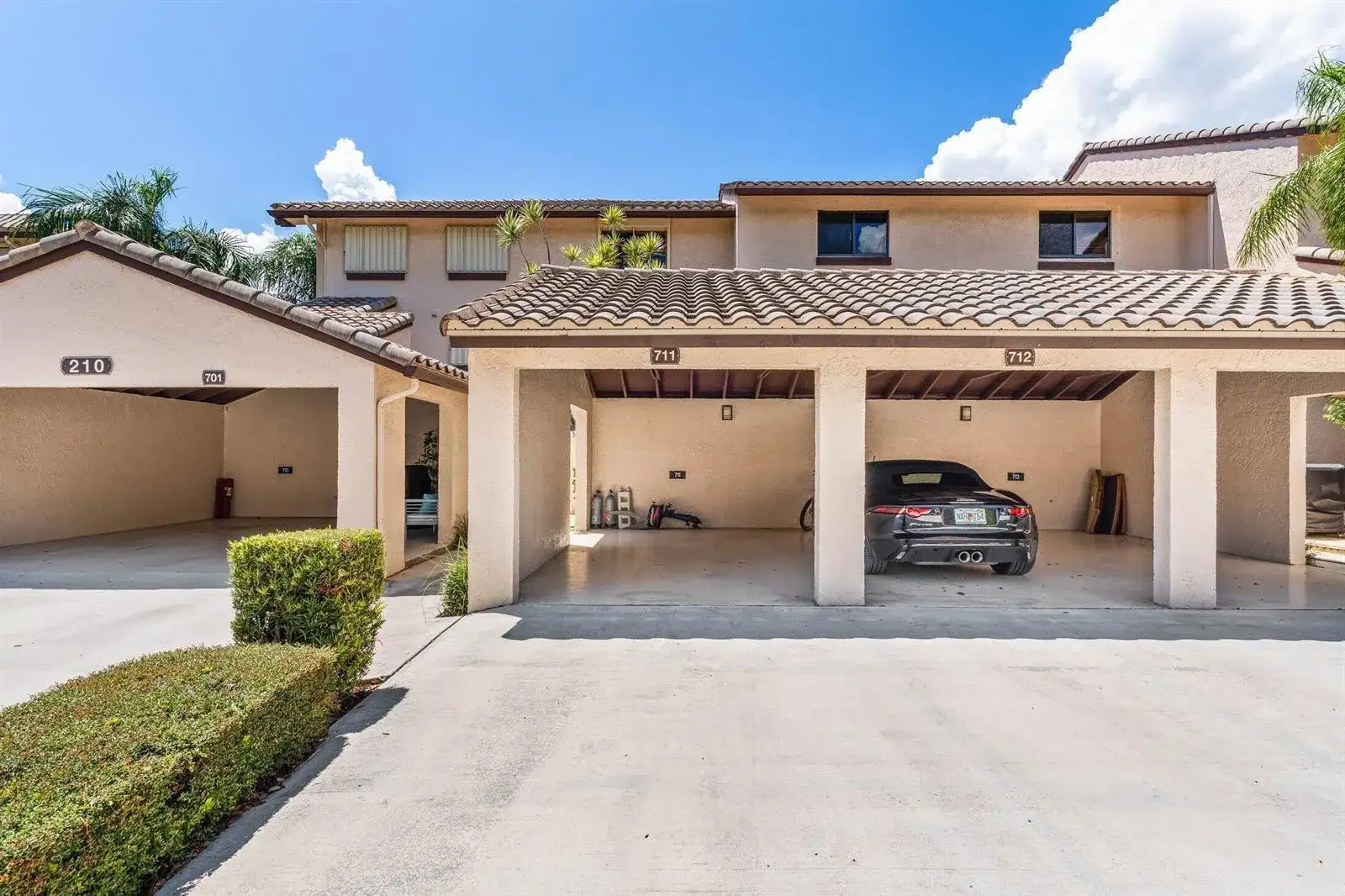 210 Captains Walk # 711, Delray Beach FL 33483 photo 2