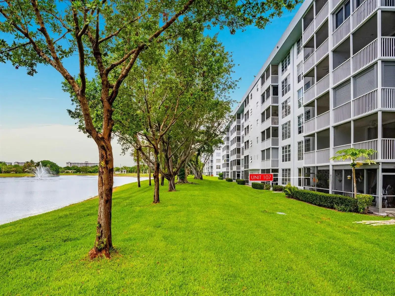 3100 N Course Lane # 107, Pompano Beach FL 33069