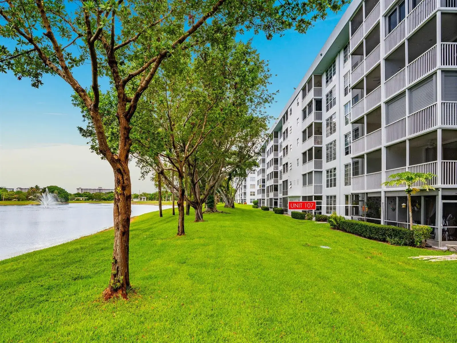 3100 N Course Lane # 107, Pompano Beach FL 33069