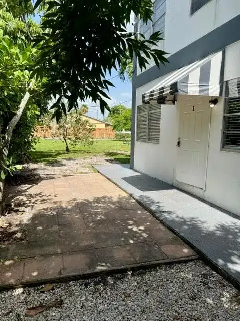 301 S M Street # 1, FL 33460 photo 2