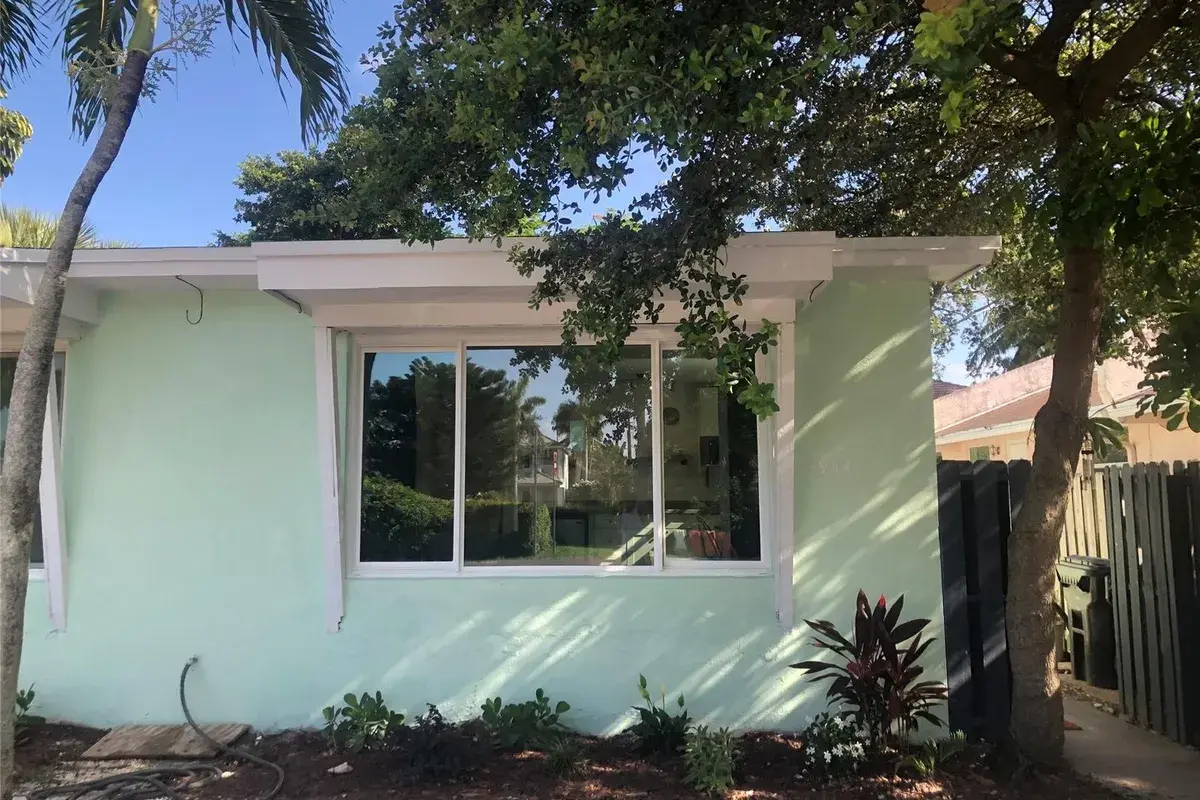 900 SE 12th Street, Fort Lauderdale FL 33316