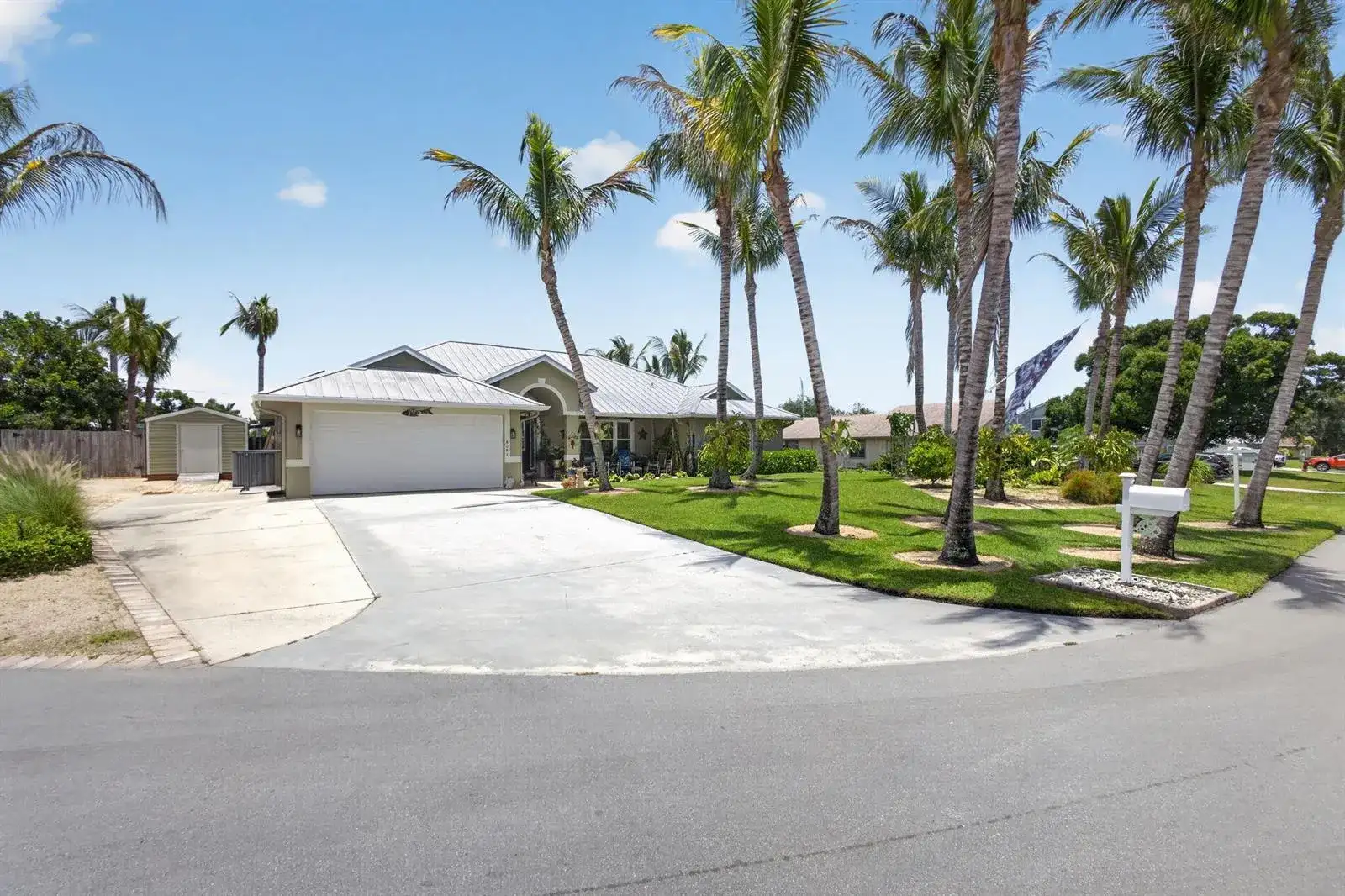 8081 SE Shiloh Terrace, Hobe Sound FL 33455 photo 4