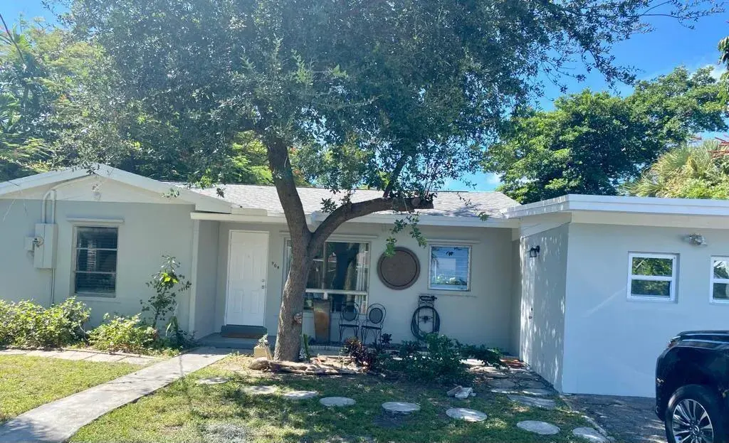 904 SE 12th Street, Fort Lauderdale FL 33316