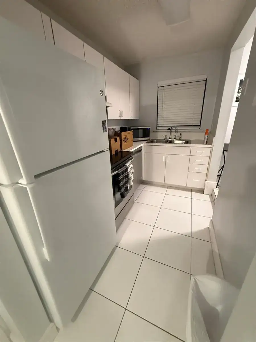 4121 NE 21st Terrace # 3, Lighthouse Point FL 33064 photo 3