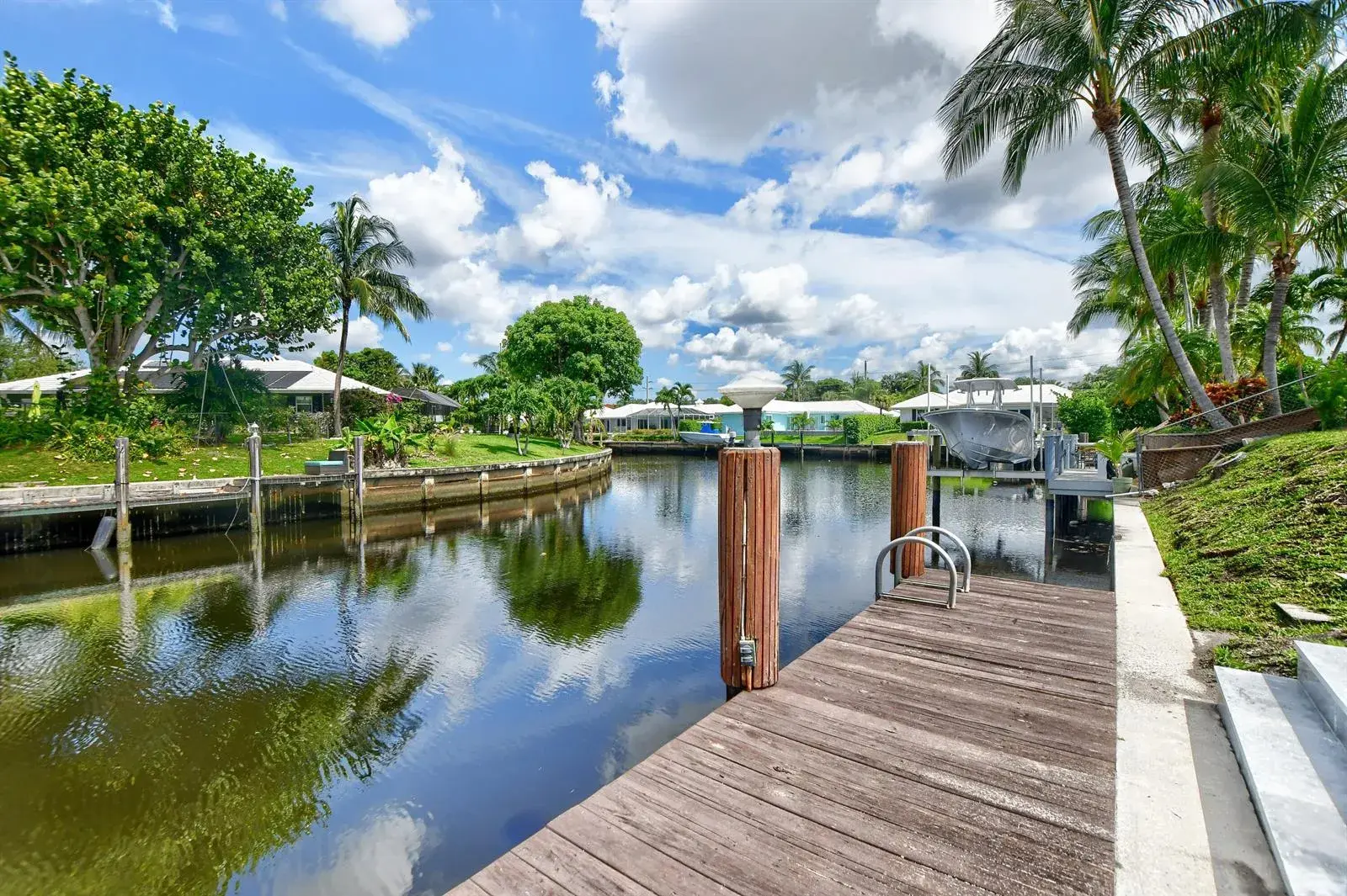 891 SW Hickory Terrace, Boca Raton FL 33486
