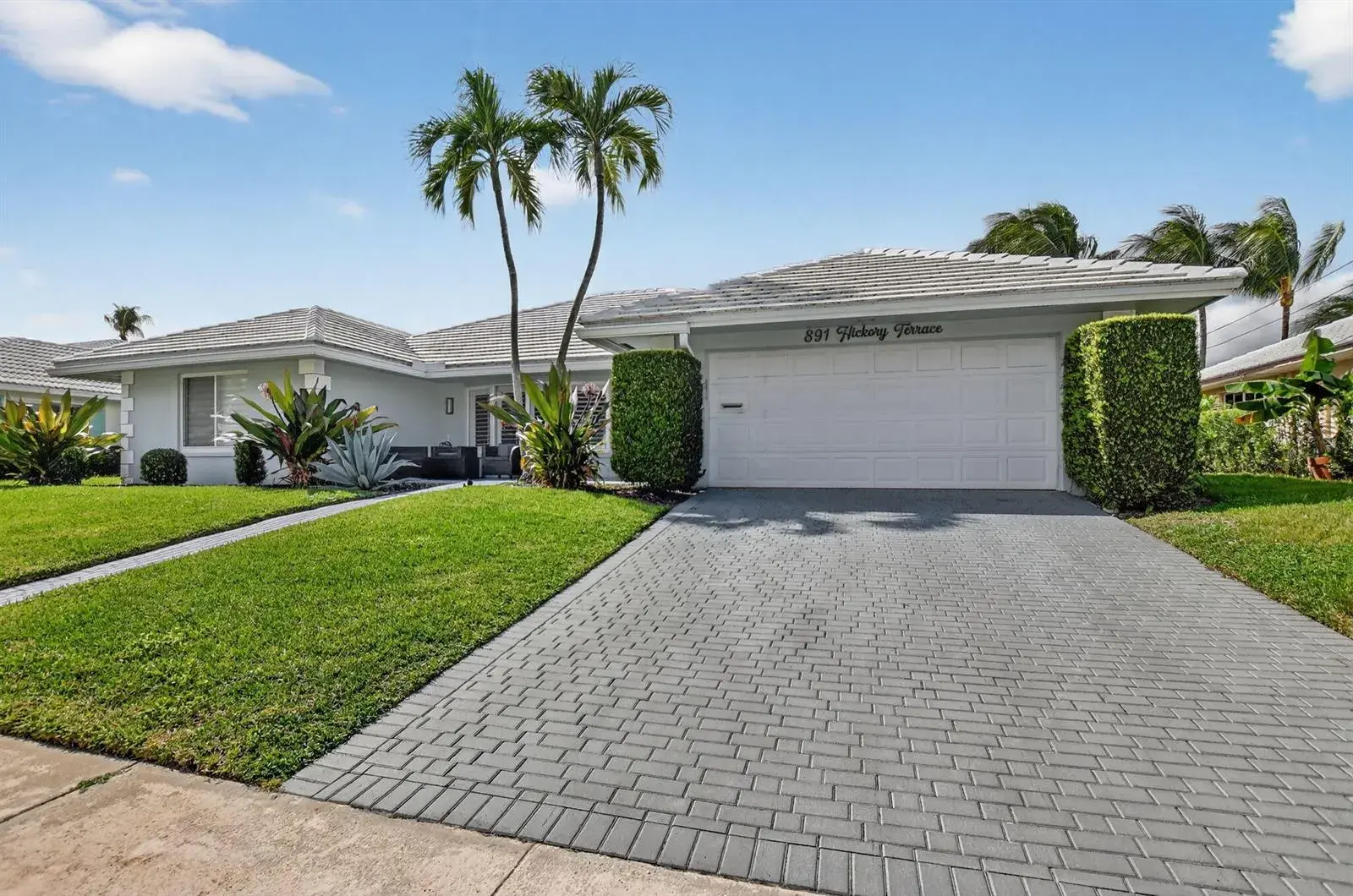 891 SW Hickory Terrace, Boca Raton FL 33486