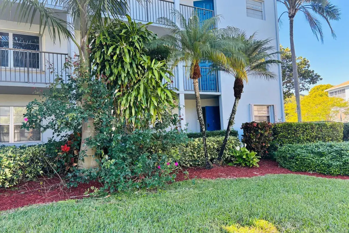 800 SW 125th Way # 112O, Pembroke Pines FL 33027