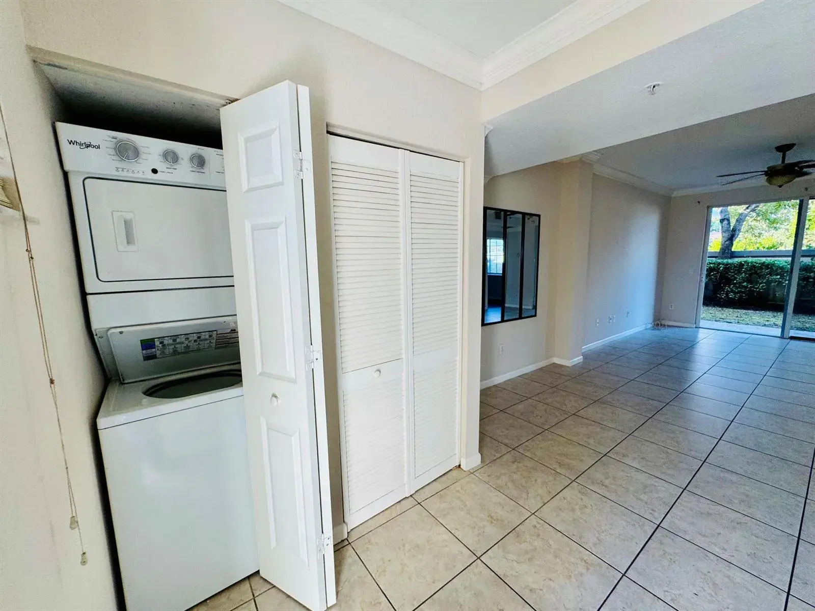 1954 Freeport Lane # 1954, Riviera Beach FL 33404