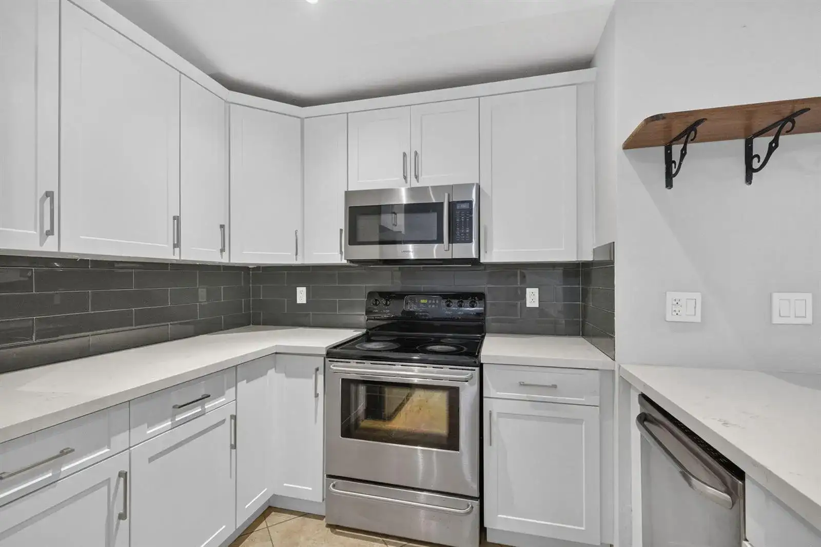 3076 S Oakland Forest Drive # 503, Oakland Park FL 33309 photo 4