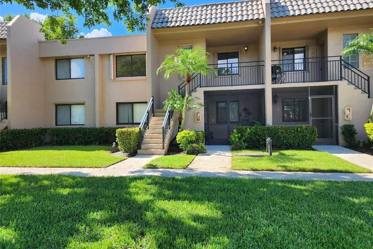390 Racquet Club Road, Weston FL 33326