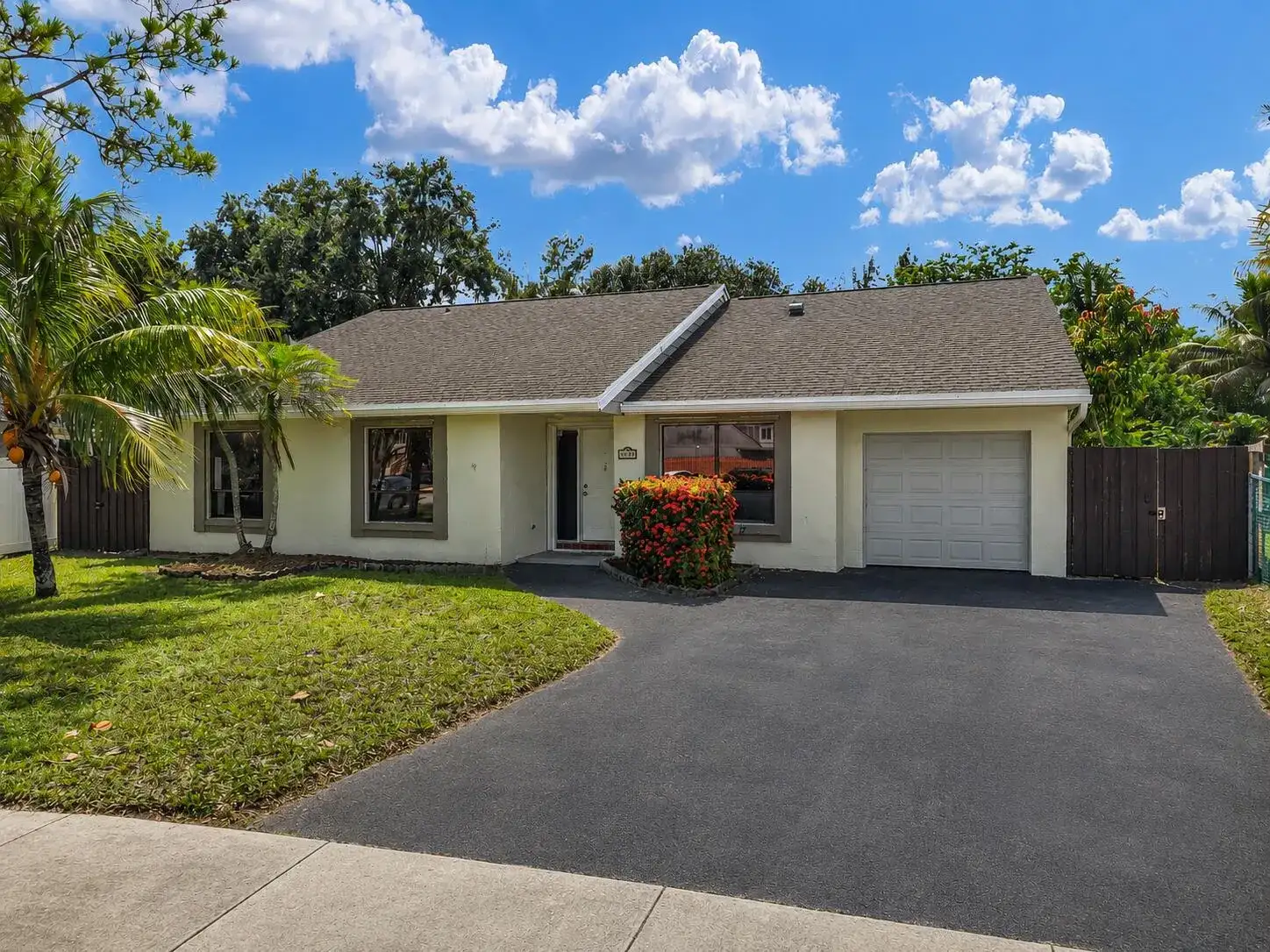 3930 NW 79th Way, Davie FL 33024 photo 4