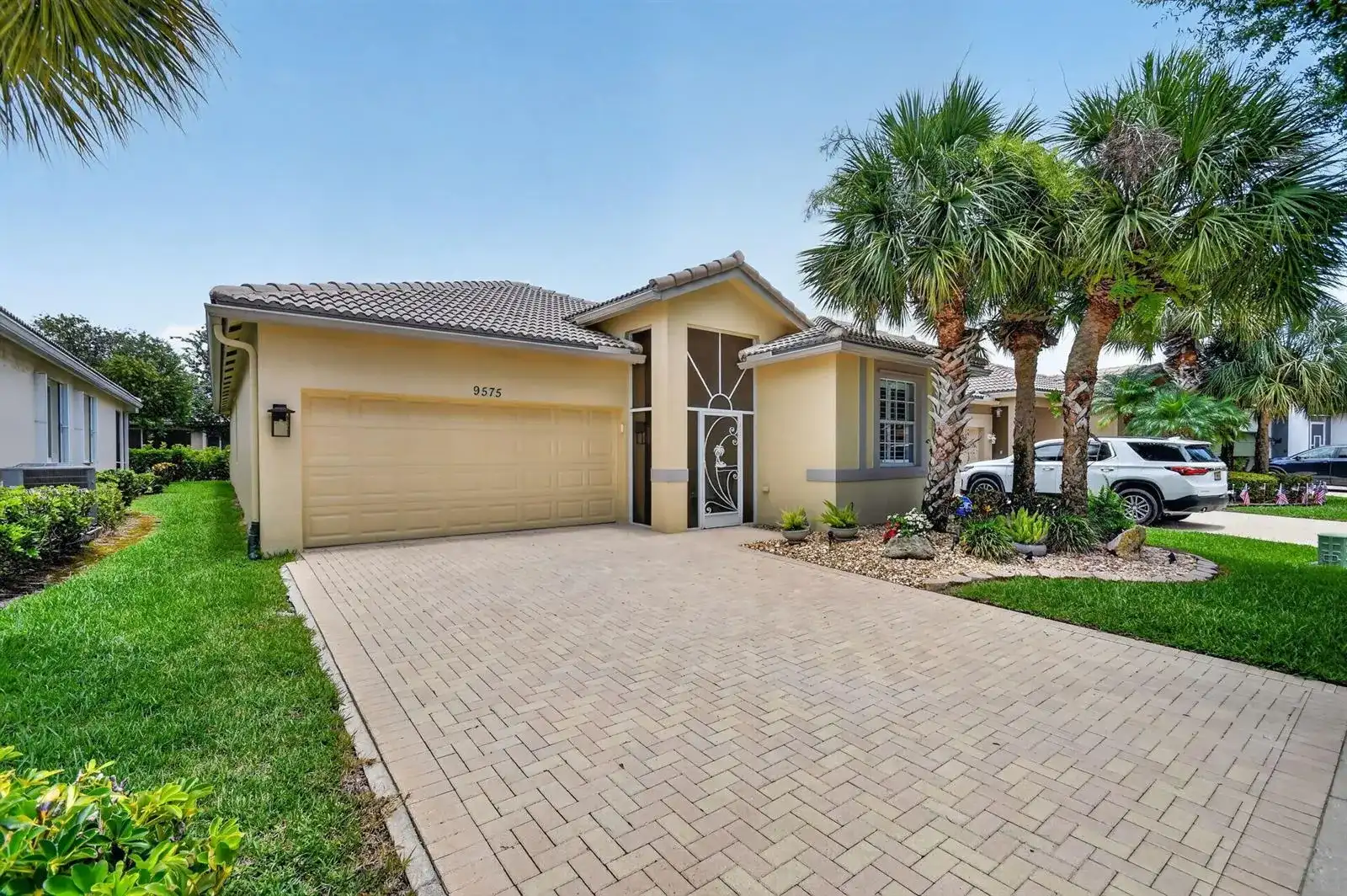 9575 Sandpiper Shores Way, West Palm Beach FL 33411