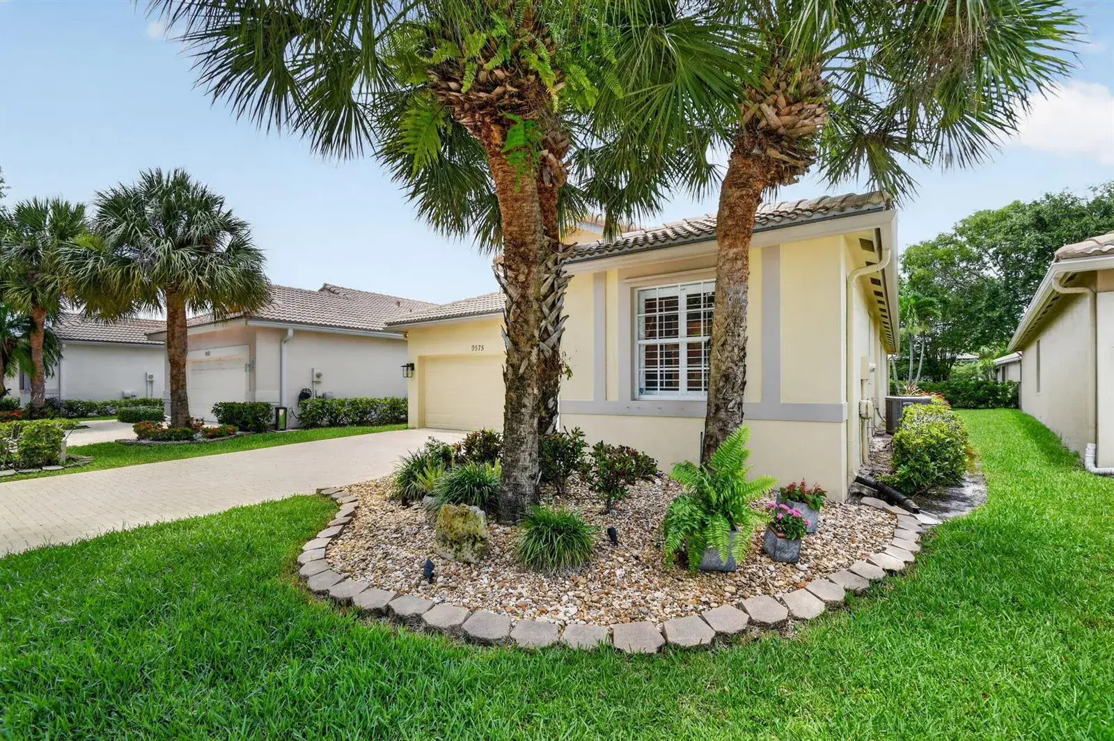 9575 Sandpiper Shores Way, West Palm Beach FL 33411