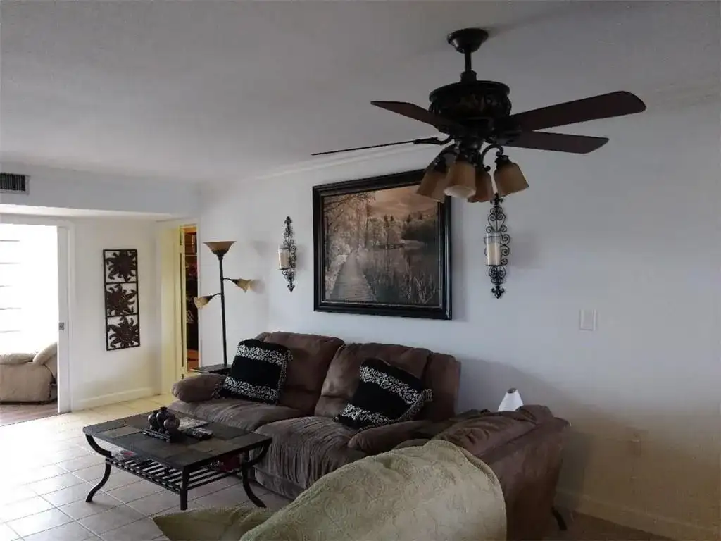 1711 Whitehall Drive # 201, Davie FL 33324 photo 3