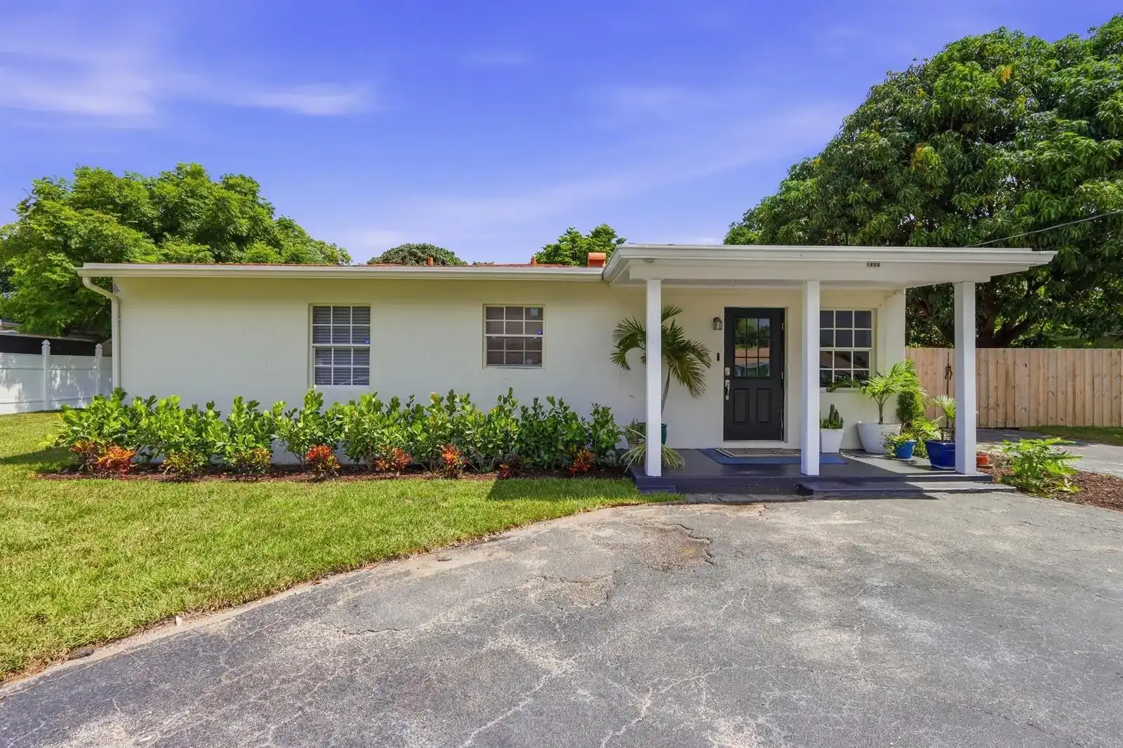 1900 Carissa Road, Lake Clarke Shores FL 33406