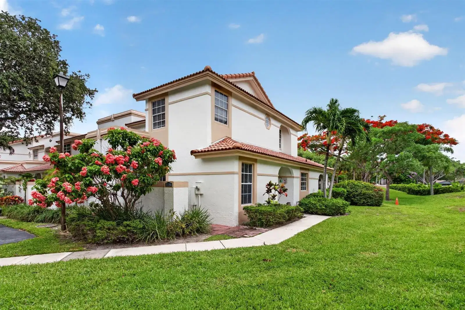 3320 Deer Creek Alba Circle, Deerfield Beach FL 33442 photo 2