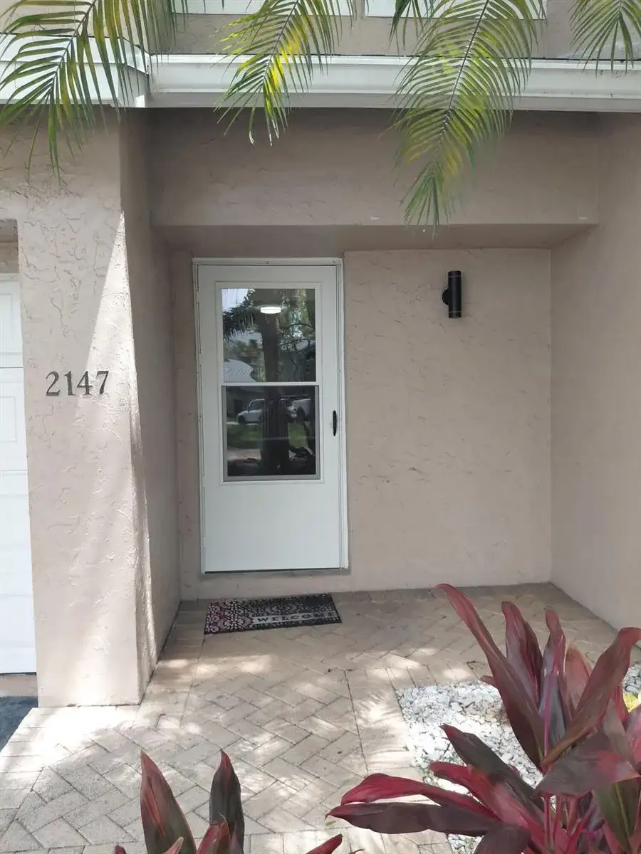 2147 Discovery Circle W, Deerfield Beach FL 33442 photo 3