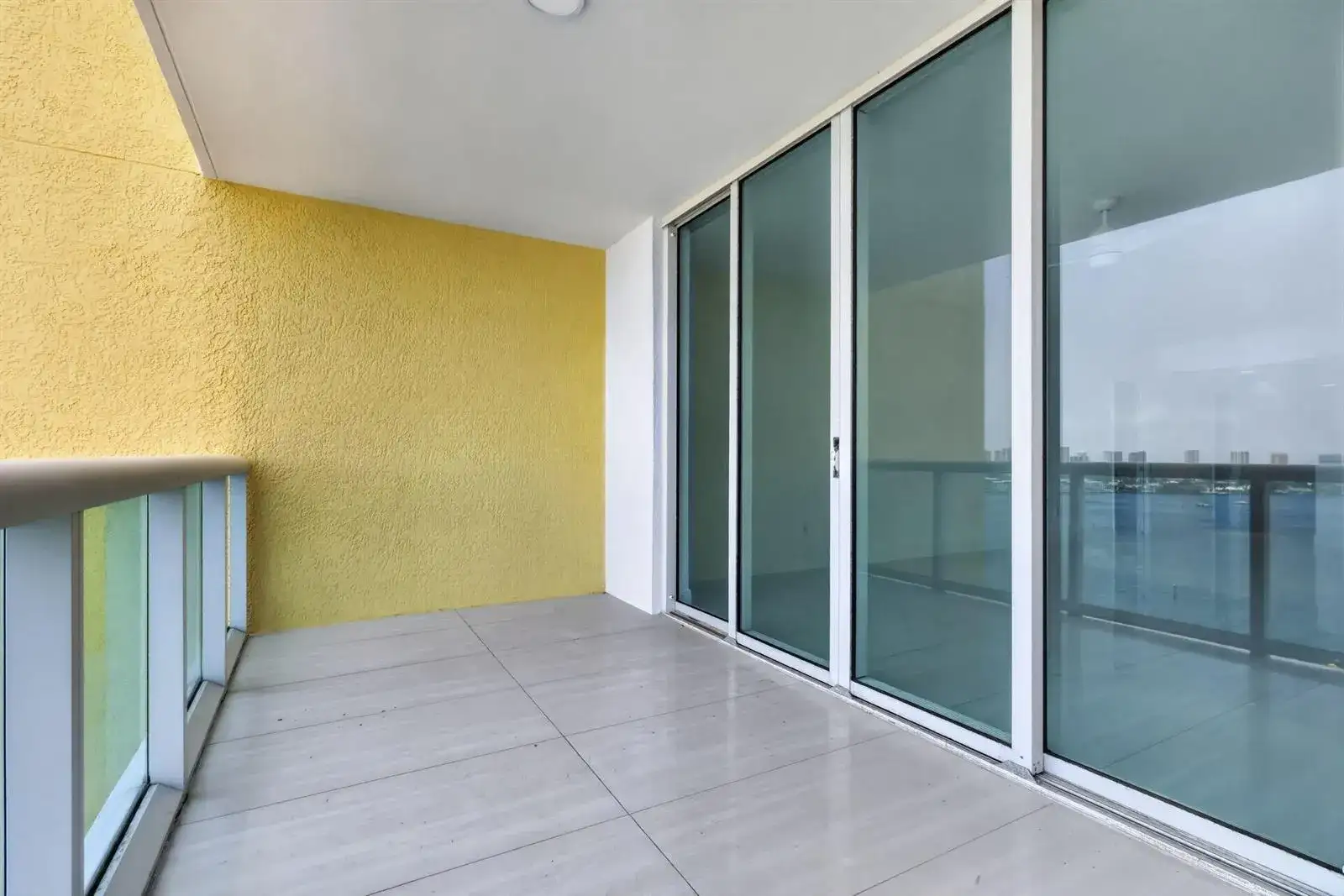 2650 Lake Shore Drive # 1005, Riviera Beach FL 33404 photo 4