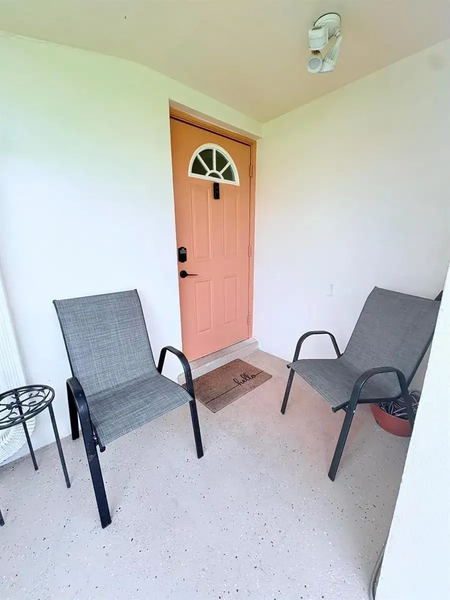 2966 Crosley Drive E # D, West Palm Beach FL 33415 photo 2