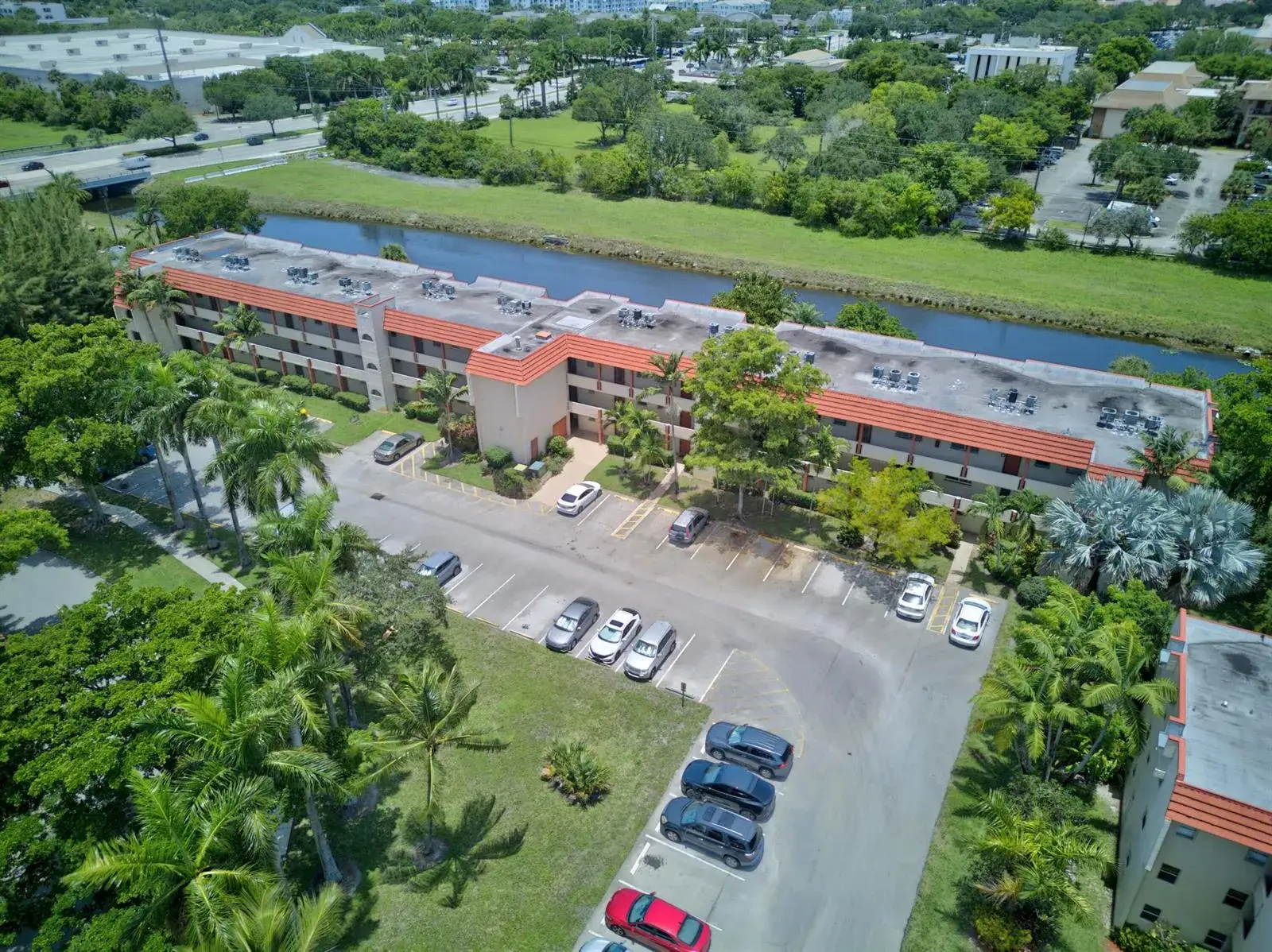 8101 N Sunrise Lakes Drive N # 112, Sunrise FL 33322