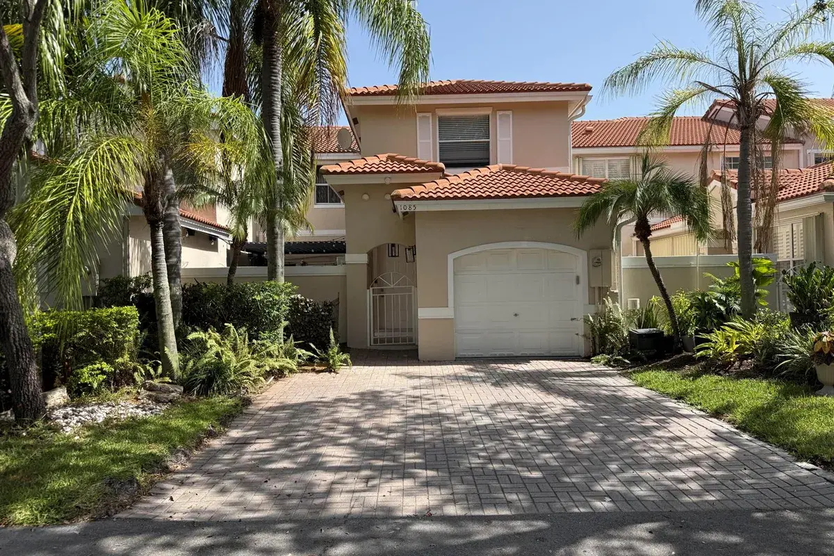 1085 River Birch Street, Hollywood FL 33019