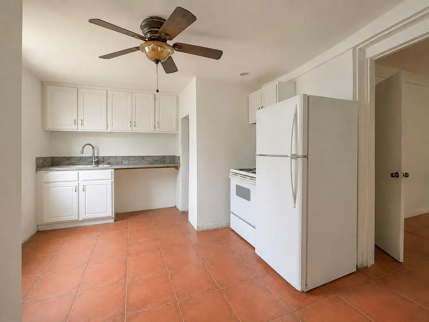 6142 SW 40th Court, Miramar FL 33023 photo 2