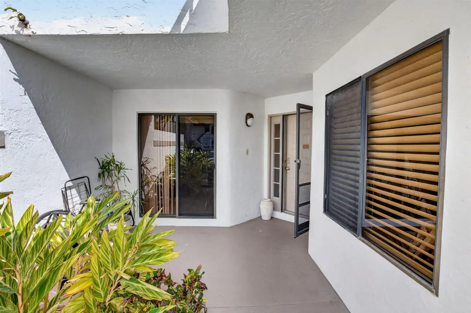 7473 Glendevon Lane # 402, Delray Beach FL 33446 photo 2