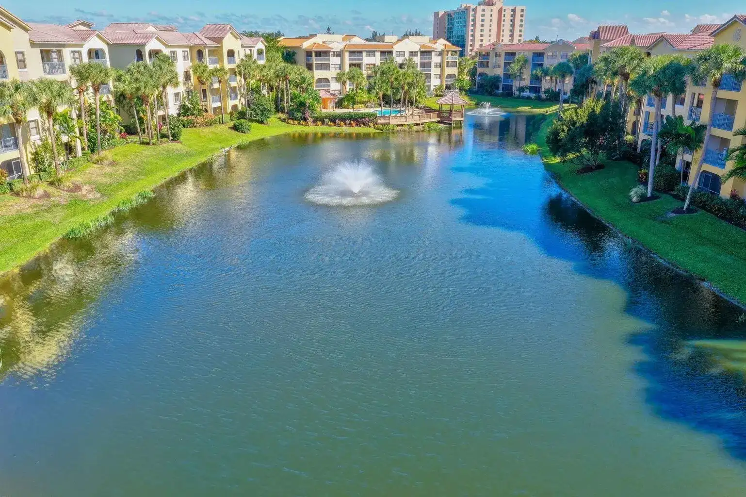 300 Uno Lago Drive # 303, Juno Beach FL 33408 photo 2