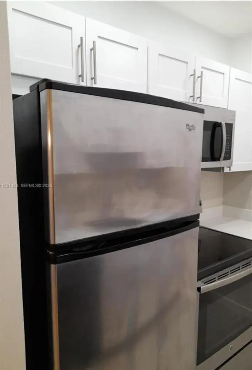 2000 NE 51st Court # 108, Fort Lauderdale FL 33308