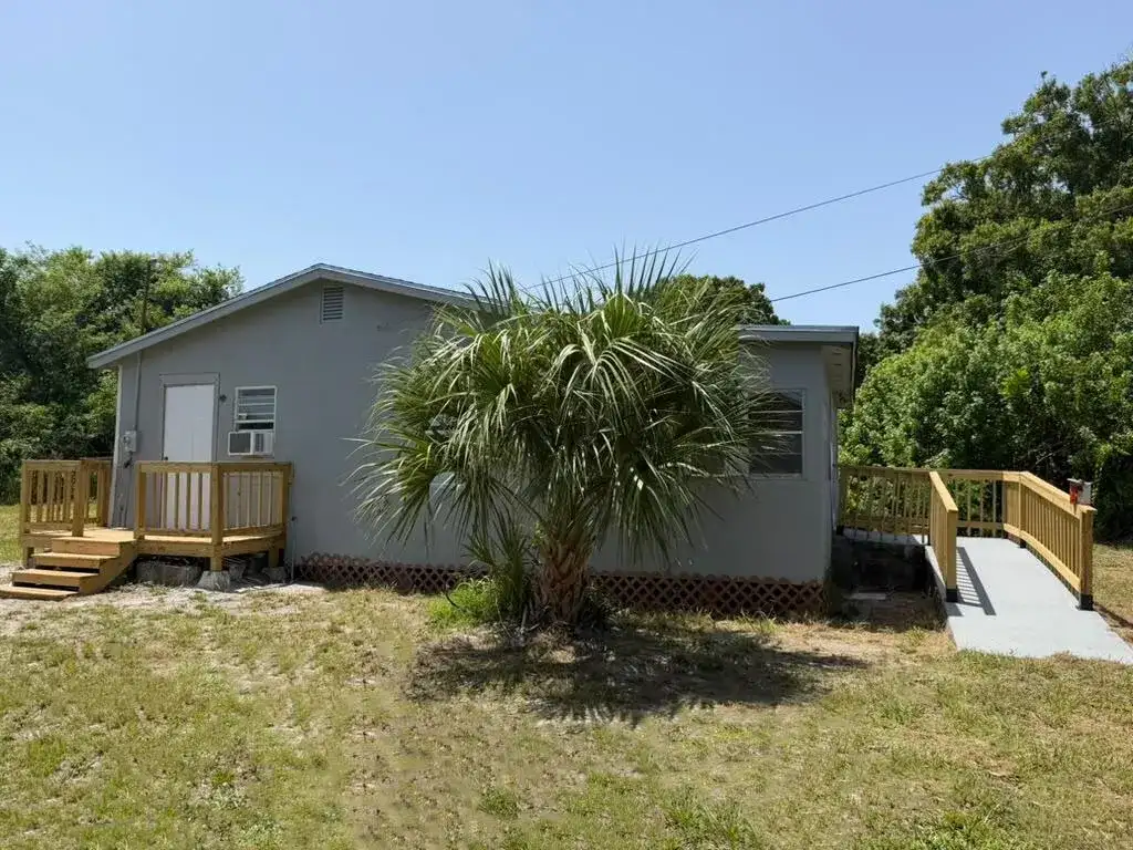 4250 29th Avenue # B, Vero Beach FL 32967 photo 2