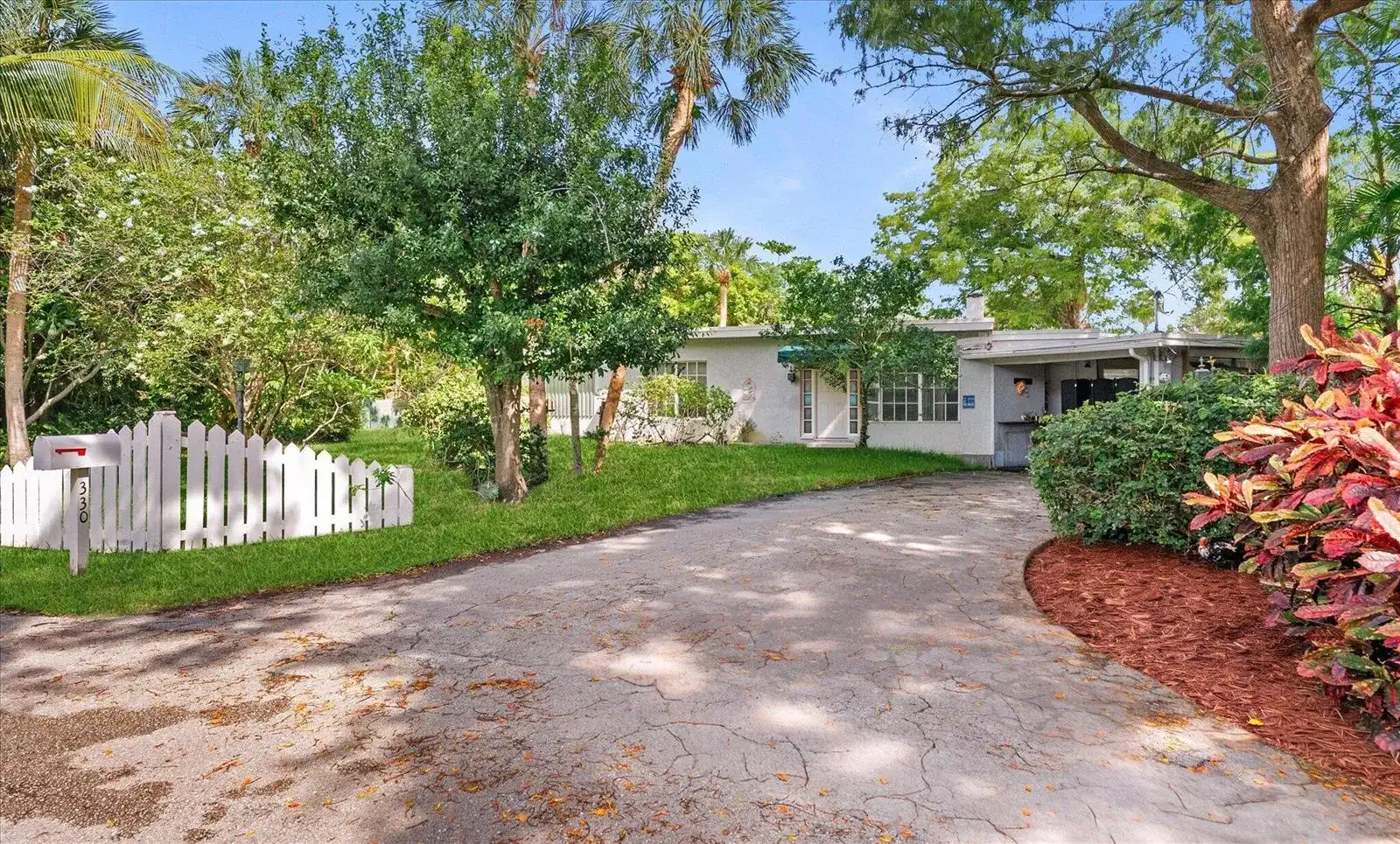 330 NW 32nd Court, Oakland Park FL 33309 photo 3