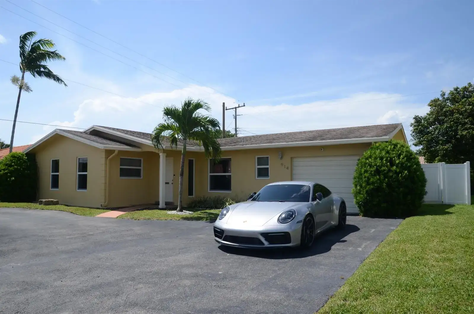 914 SW 4th Street, Boca Raton FL 33486 photo 2
