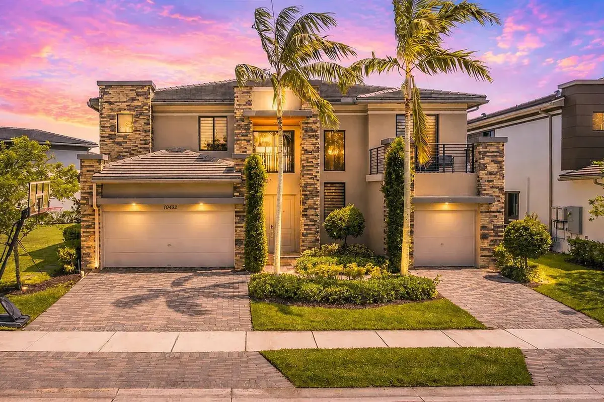 10432 N Lago Vista Circle, Parkland FL 33076