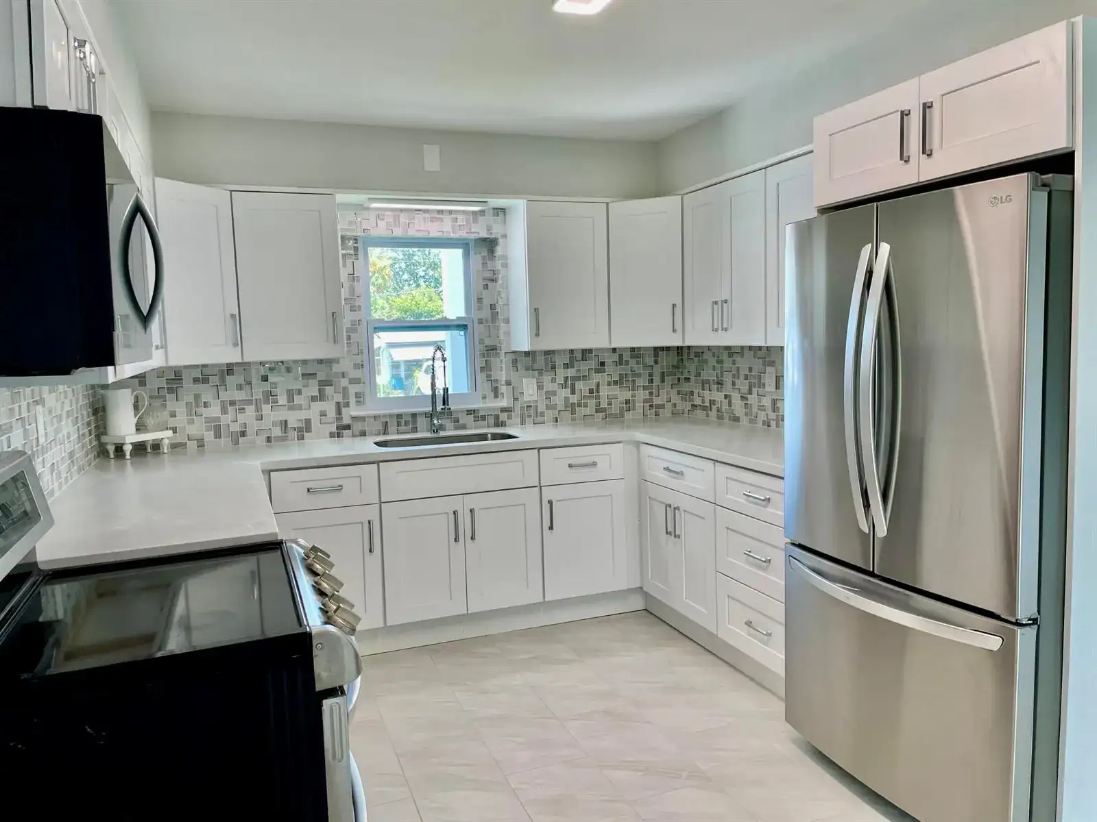 2324 NE Pine Ridge Street, Jensen Beach FL 34957 photo 3
