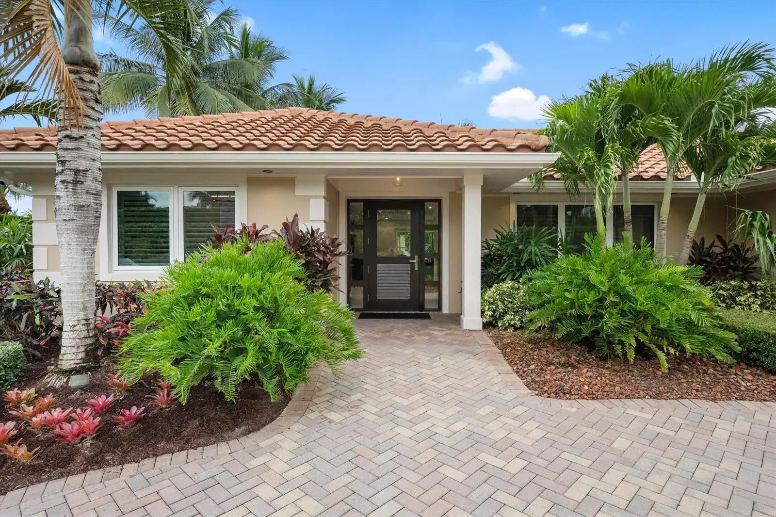 8884 SE Pelican Island Way, Hobe Sound FL 33455 photo 3