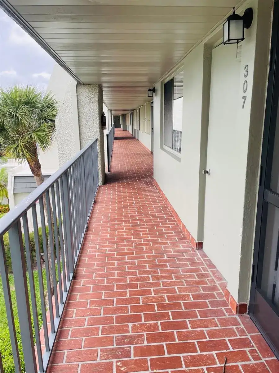 4080 Tivoli Court # 307, Lake Worth FL 33467 photo 3