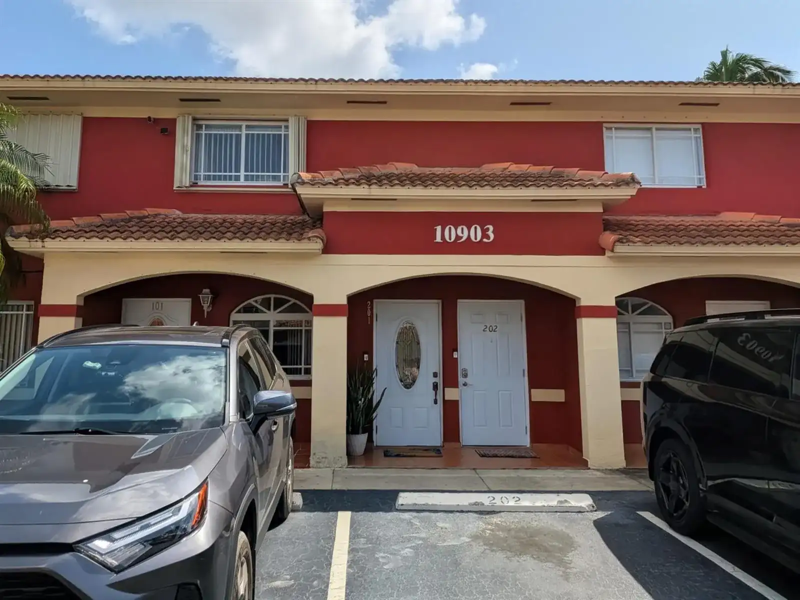 10903 W Okeechobee Road # 201, Hialeah FL 33018
